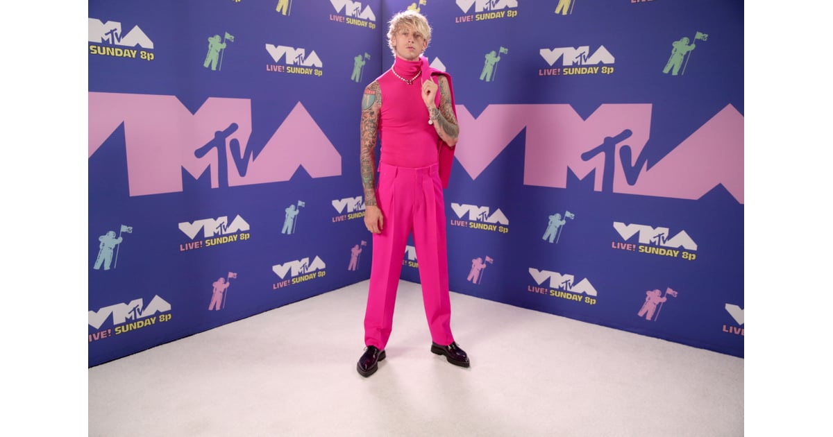mgk vma outfit