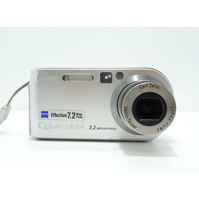 Sony Cyber-shot DSC-P200 Digital Camera