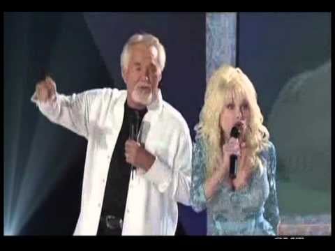 Dolly Parton and Kenny Rogers Sing "Islands in the Stream" For CMT's 100 Greatest Duets in 2005