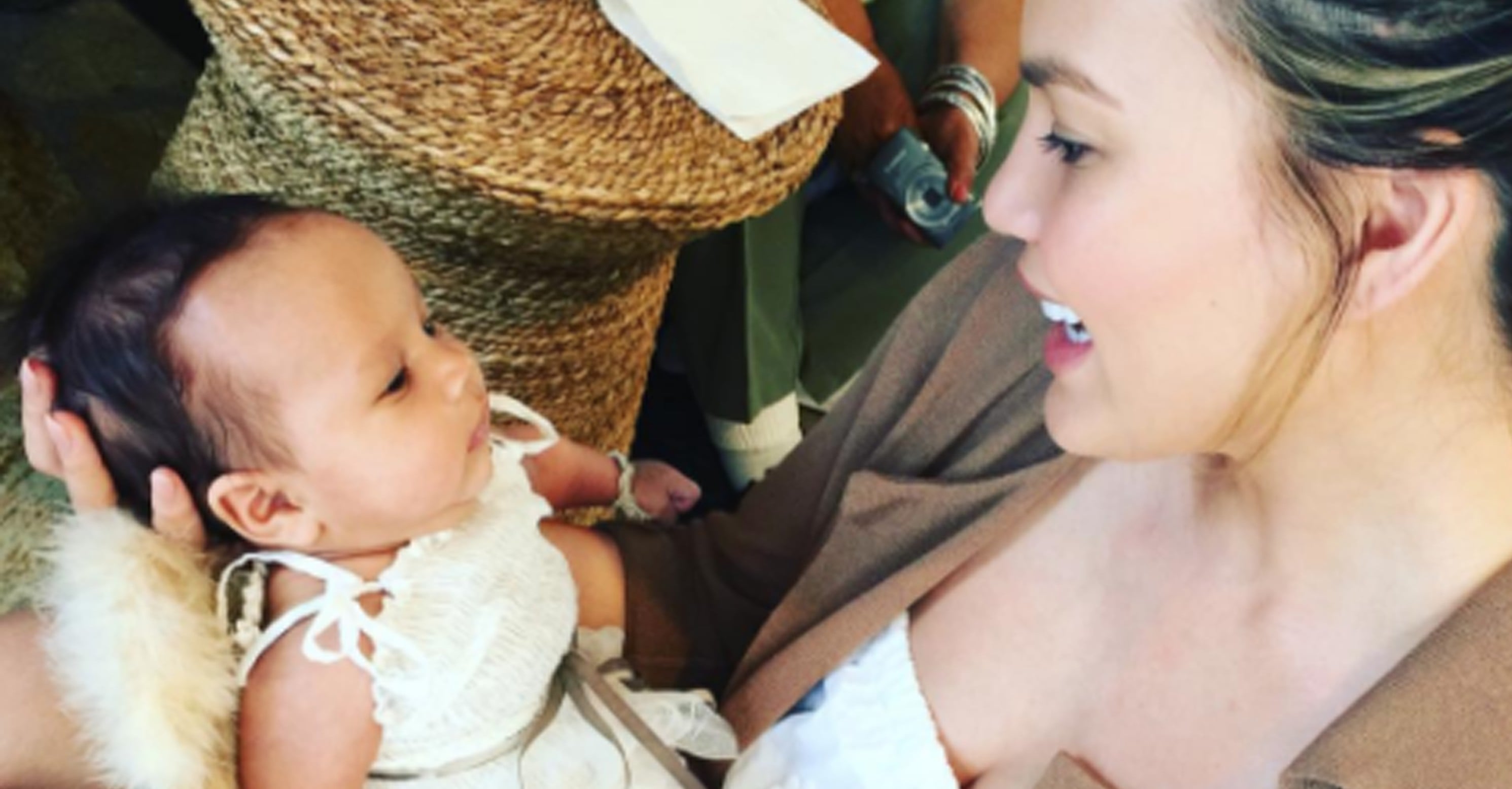 chrissy-teigen-on-how-celebrities-lose-baby-weight-popsugar-family