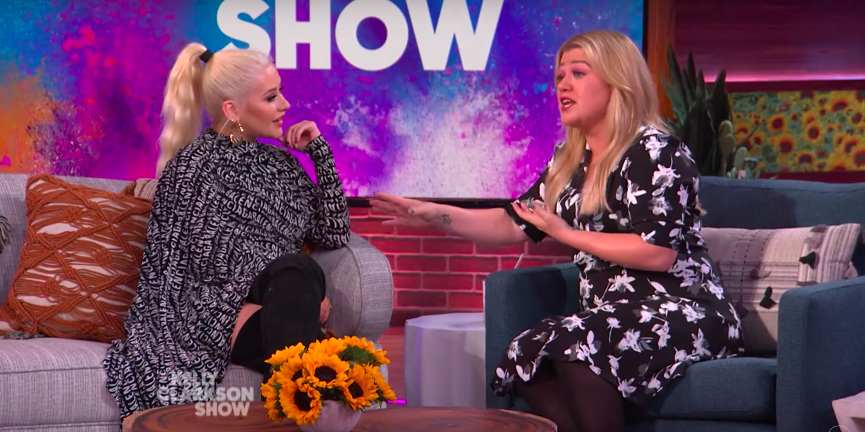 Watch Kelly Clarkson and Christina Aguilera Bond Over Kids PS Family(02)