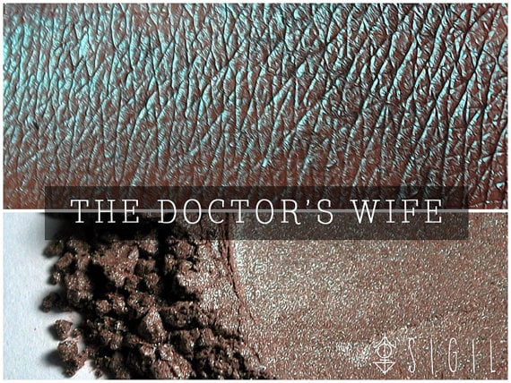 Sigilcosmetica Whovian Blends The Doctor's Wife Eye Shadow