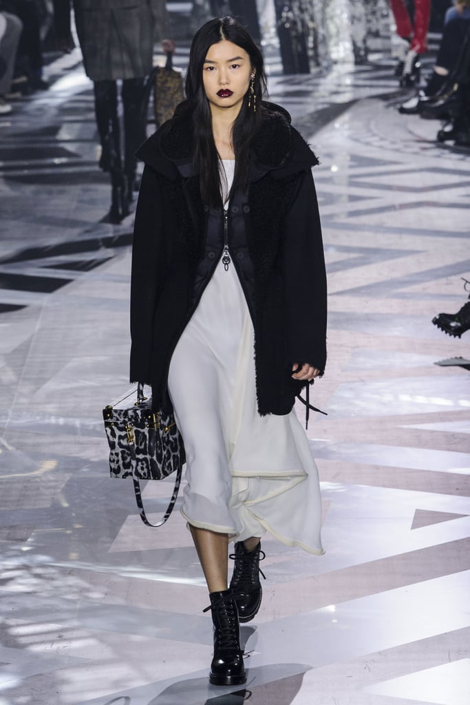 Louis Vuitton Fall 2016 Runway