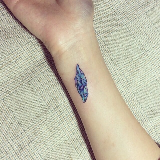 12 Stunning Jewel Tattoo Designs for a Touch of Glamour