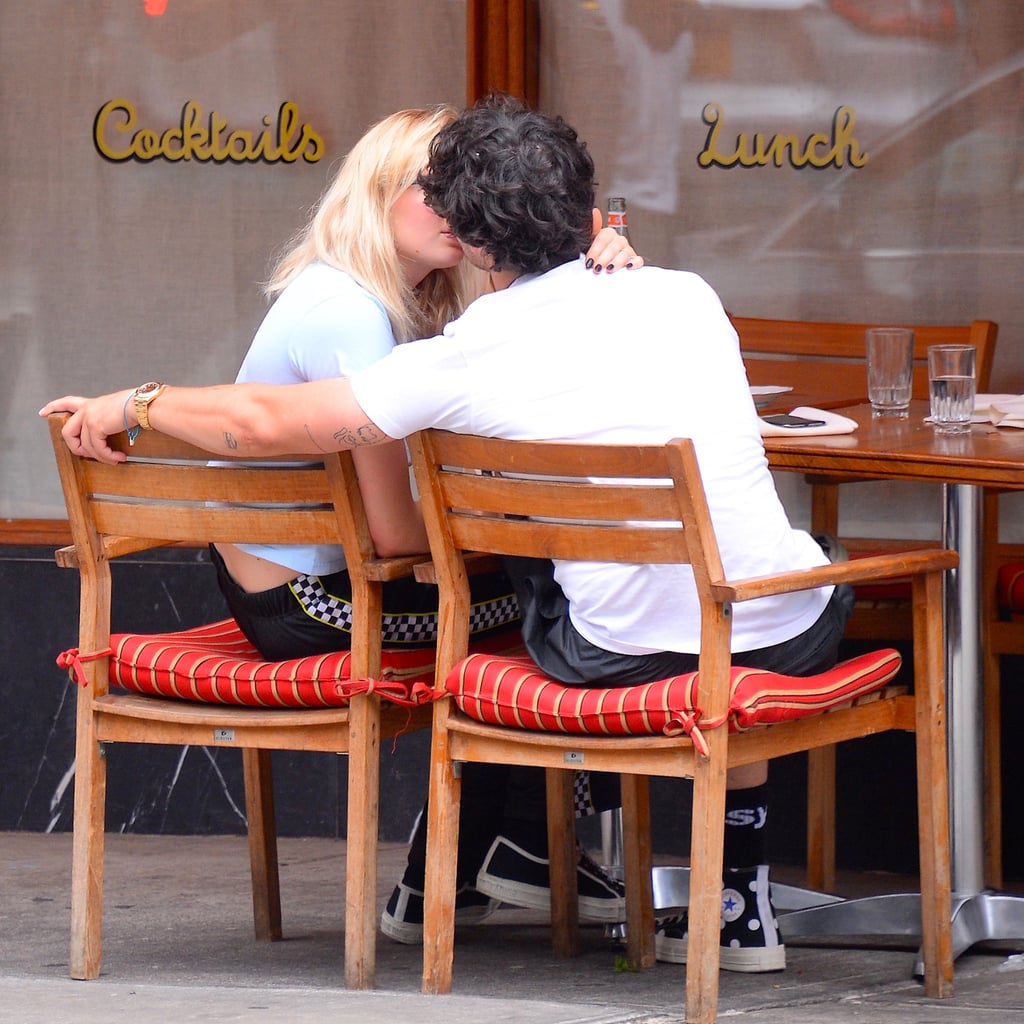 Sophie Turner and Joe Jonas Kiss in New York | August 2018