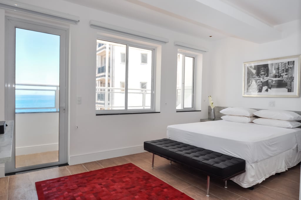 Adriana Lima and Alessandra Ambrosio's Rio Airbnbs Pictures