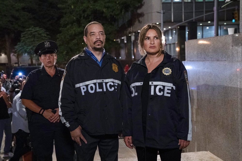 Season 10 Episode 22 Zebras Dun Dun The 10 Best Law Order Svu Episodes To Watch Asap Popsugar Entertainment Photo 10
