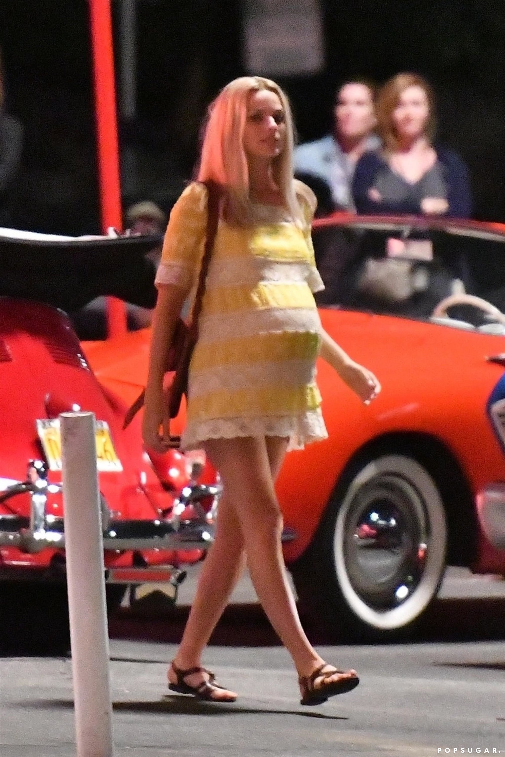 Margot Robbie As Pregnant Sharon Tate Pictures Oct 2018 Popsugar Celebrity