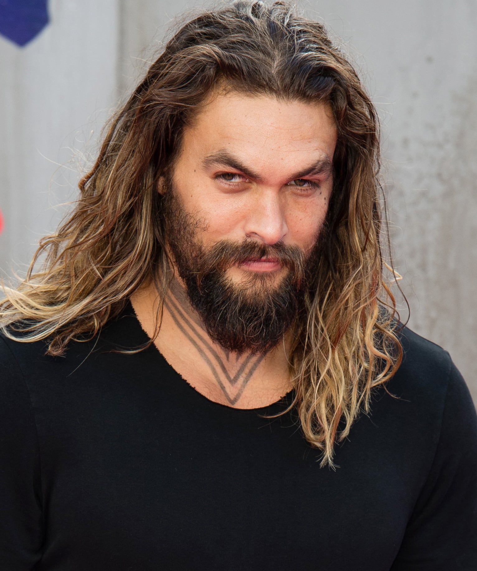 Jason Momoa Hollywood Reporter Interview | January 2017 | POPSUGAR Entertainment1532 x 1832