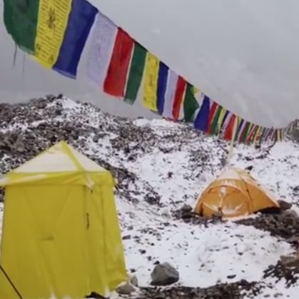 Video Shows Mount Everest Avalanche During Nepal Earthquake