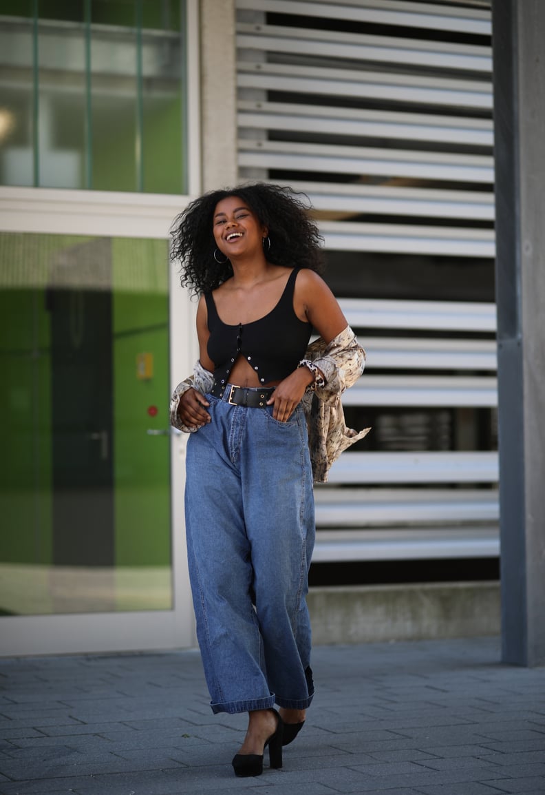 loose denim pants outfit