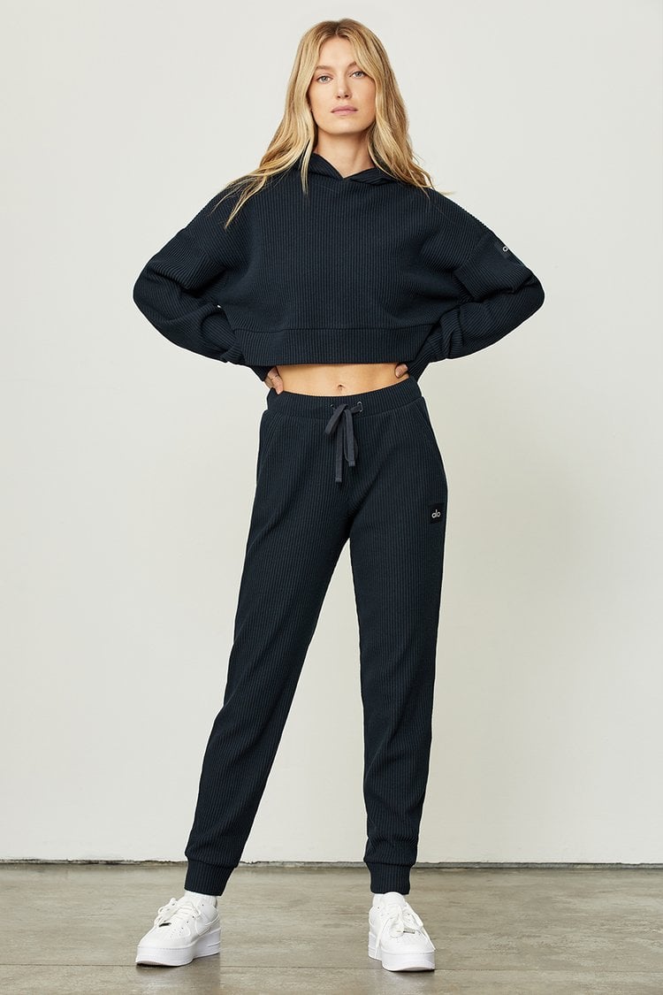 Alo Muse Hoodie & Sweatpants - Full Set, Women's Fashion, Dresses & Sets,  Sets or Coordinates on Carousell