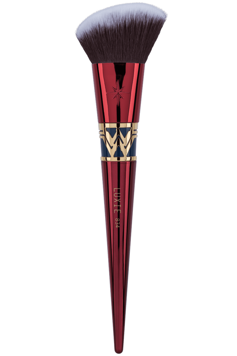 Luxie Wonder Woman Face Brush Set 834 Angled Buffer