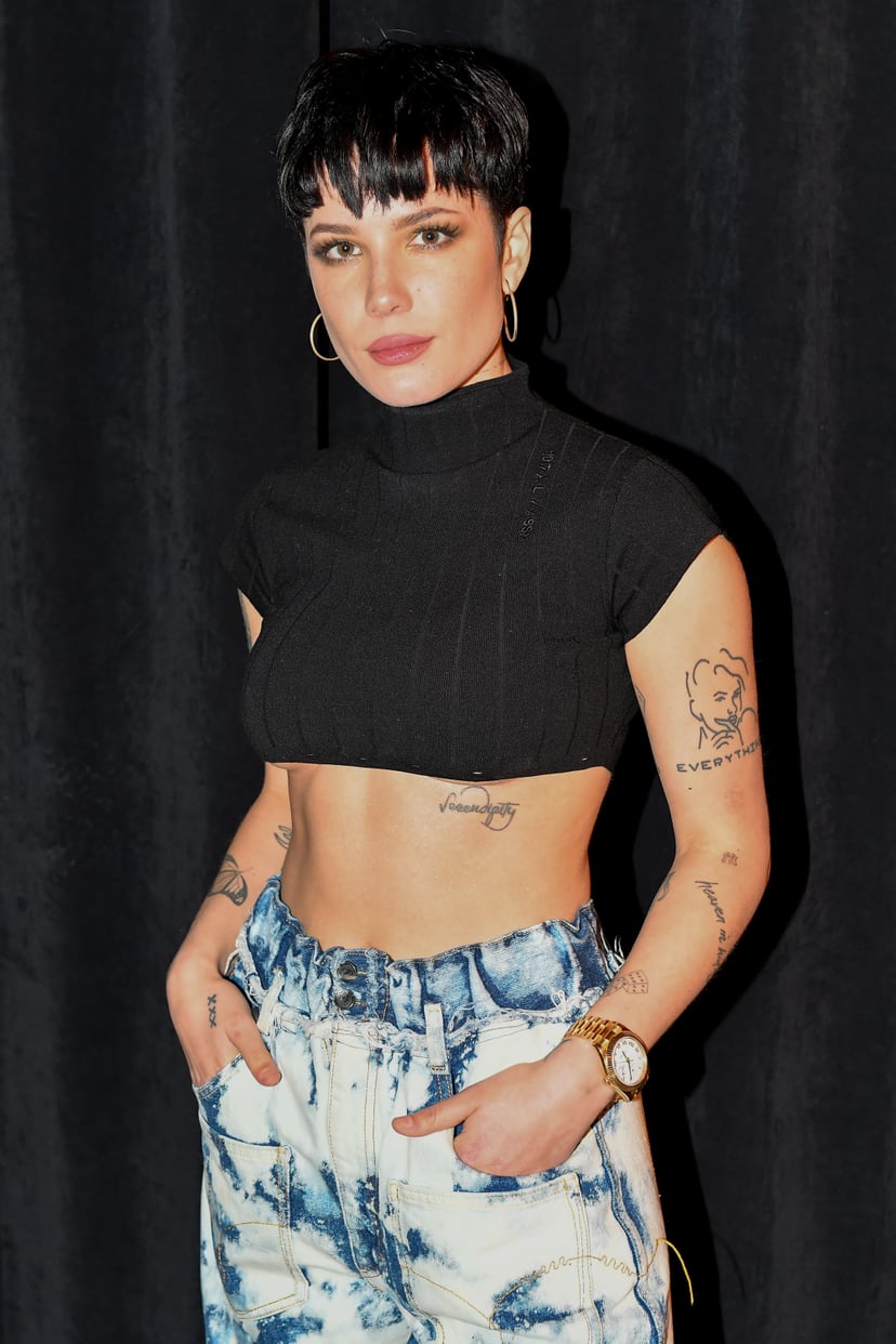 LOS ANGELES, CALIFORNIA - JANUARY 13: Halsey attends a basketball game between the Los Angeles Lakers and the Cleveland Cavaliers at Staples Center on January 13, 2020 in Los Angeles, California. (Photo by Allen Berezovsky/Getty Images)