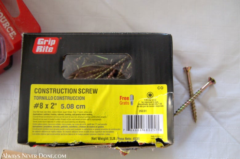 These are the screws we used.
They are construction screws with a star shape at the end. The star shape gives the screw added torque for easy driving. (It’s easier for the screwdriver to grip.)