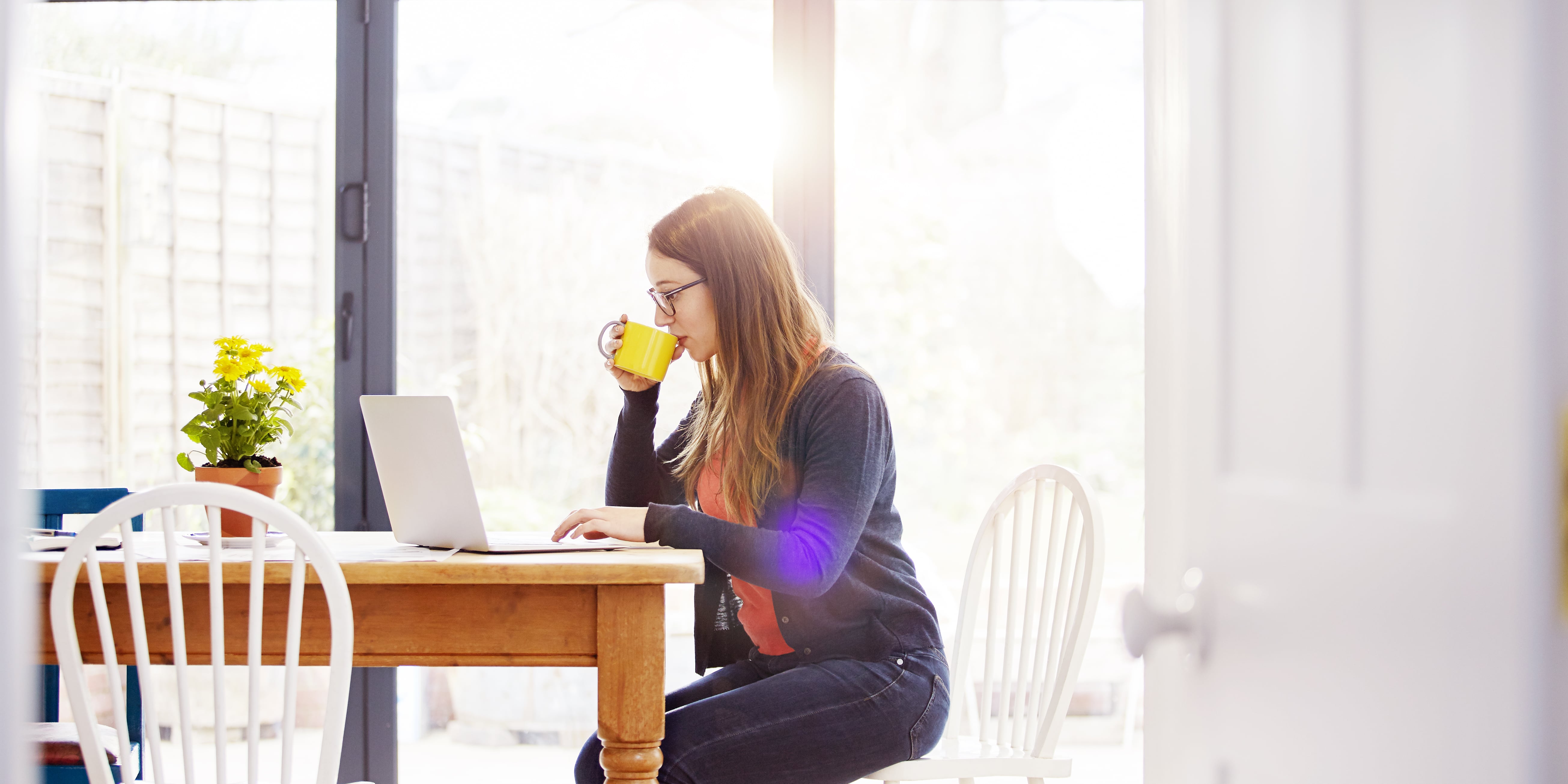 How to Focus While Working From Home and How to Find Remote Jobs