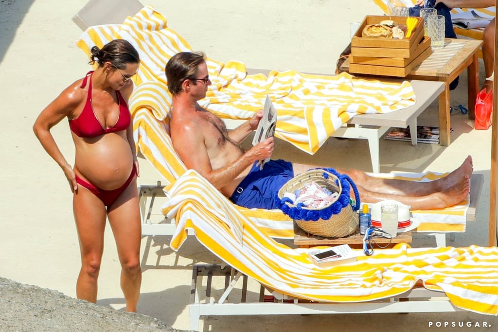 Pippa Middleton Pregnant in Bikini in Italy Pictures 2018