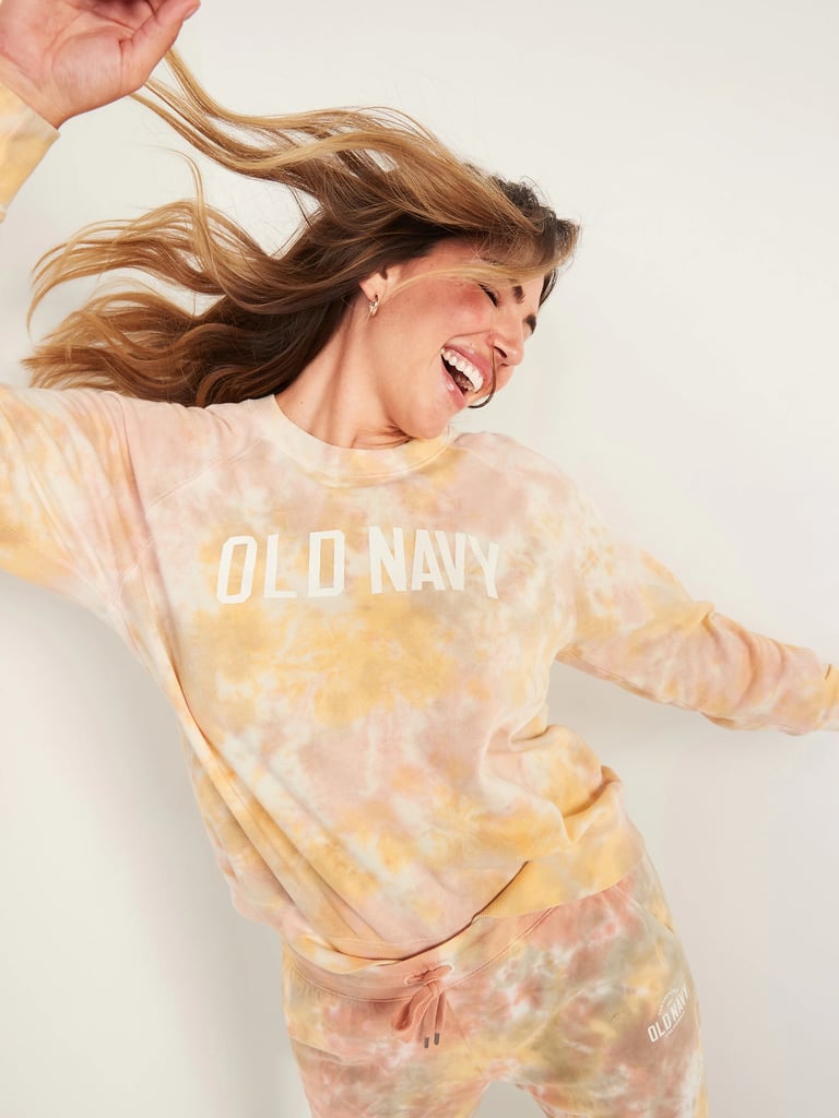 Warm and Classic: Old Navy Vintage Specially Dyed Crew-Neck Sweatshirt