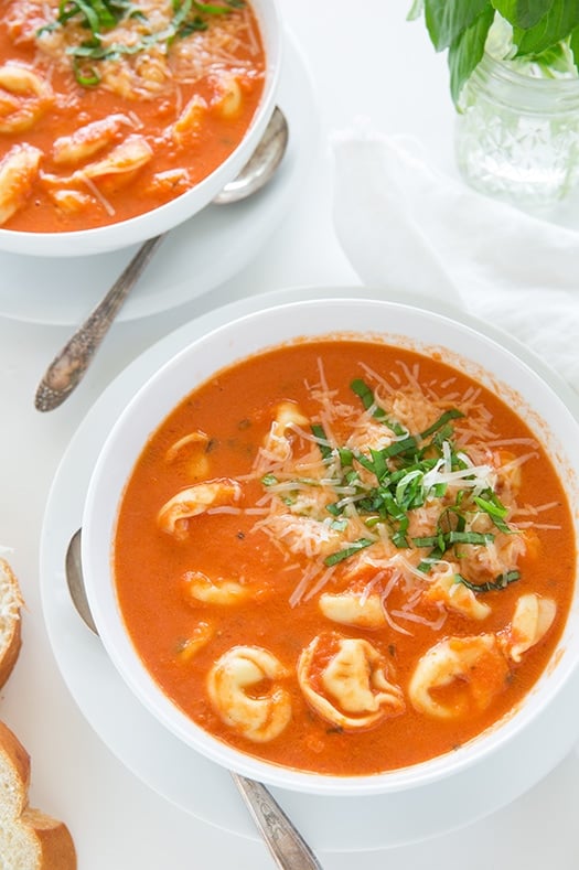 Slow-Cooker Tomato Basil Tortellini Soup