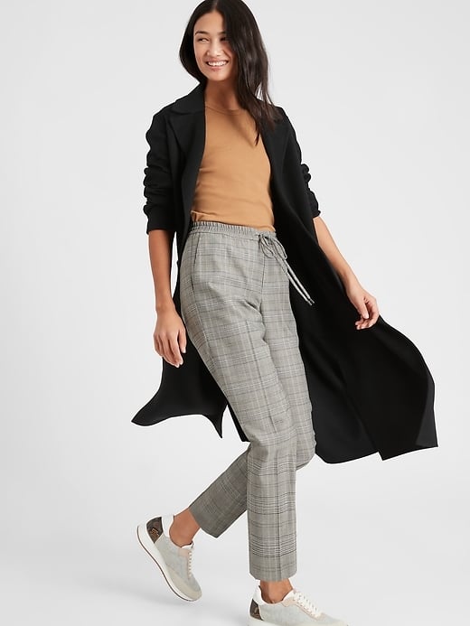 The Most Comfortable Pants For Women From Banana Republic 