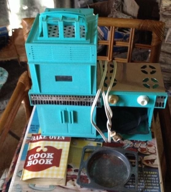 Easy-Bake Oven