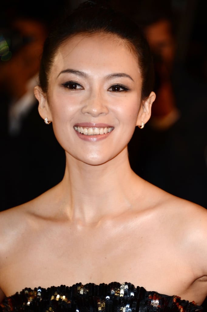 Fresh-faced Zhang Ziyi opted for a classic up 'do.
Fresh-faced Zhang Ziyi opted for a classic up 'do.