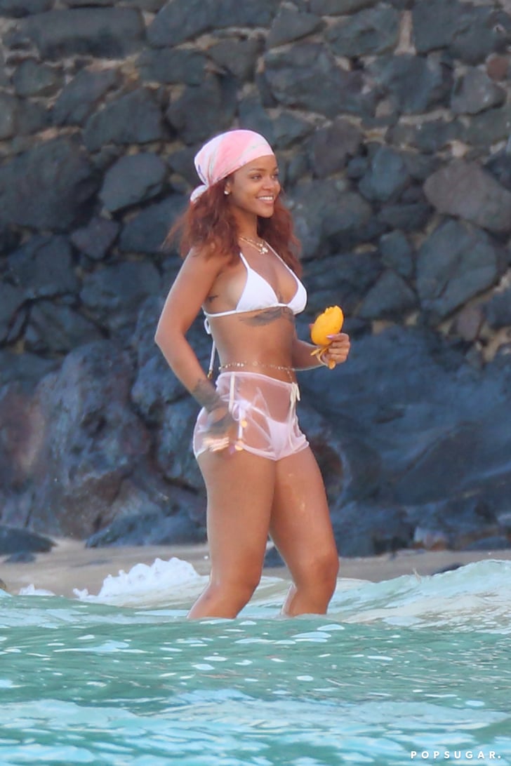 Rihanna In A Bikini On Vacation In Hawaii Pictures Popsugar Celebrity Photo 9