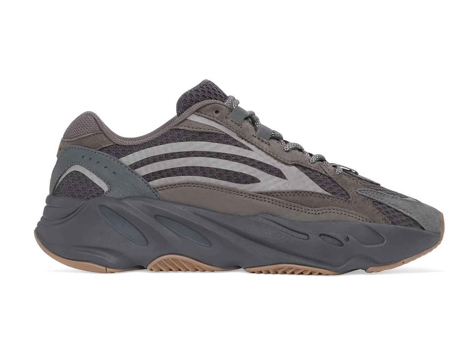 yeezy 700 kardashian