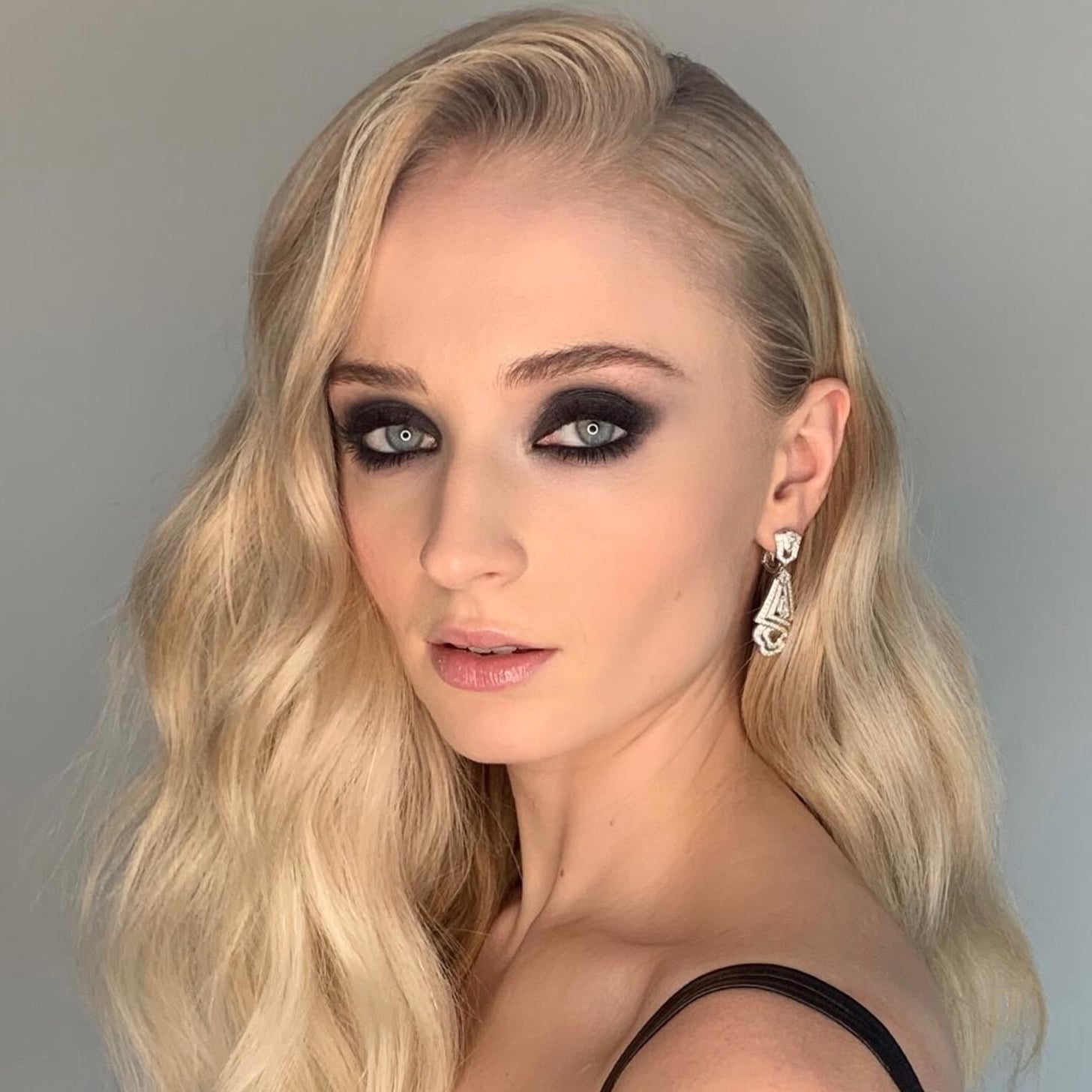 How to Get Sophie Turner's MET Gala Glitter Hair – Filter Famous