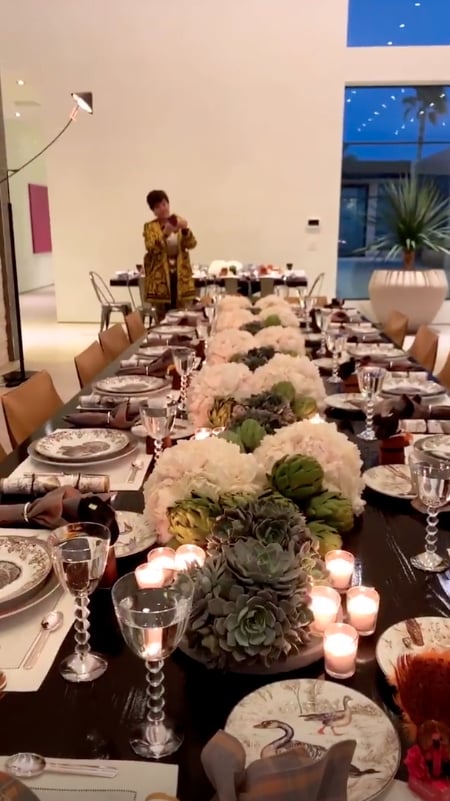 Kardashian-Jenner Family Thanksgiving Pictures 2018