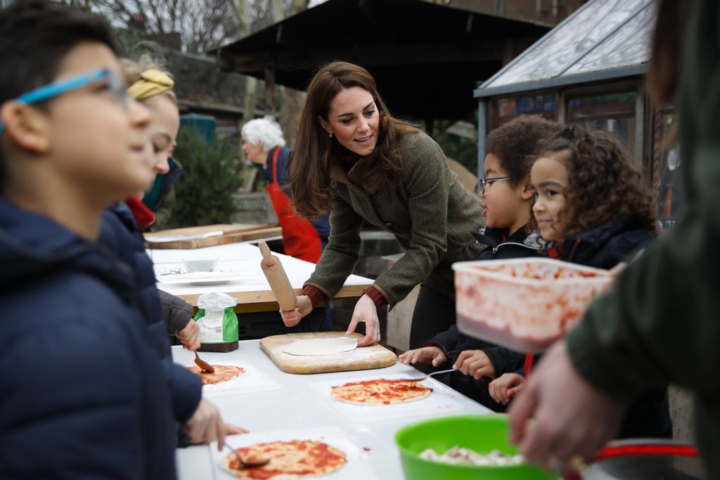 Little Girl Asks Kate Middleton If the Queen Eats Pizza