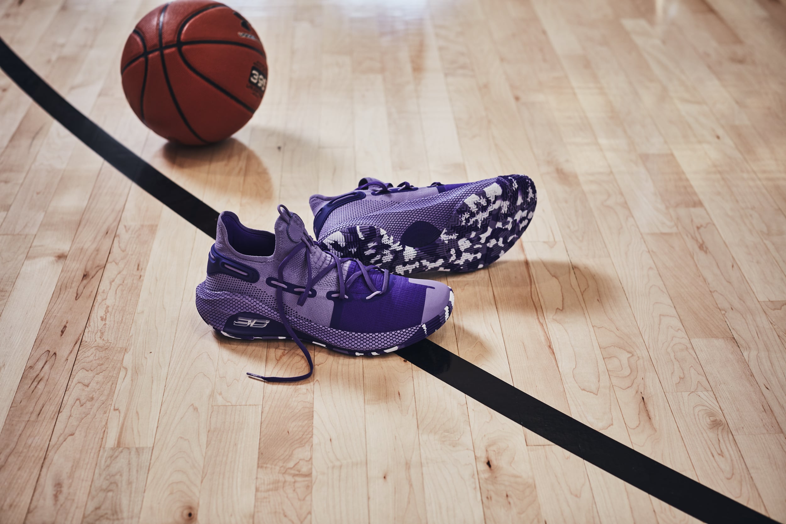 Steph curry international women's day shoe outlet