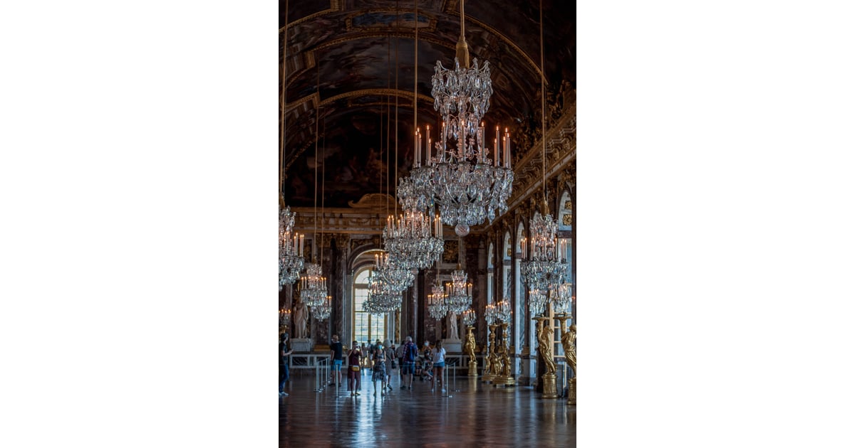 Royalcore Ballroom Aesthetic | Royalcore Aesthetic iPhone ... Minimal aesthetic ios home screen ideas.