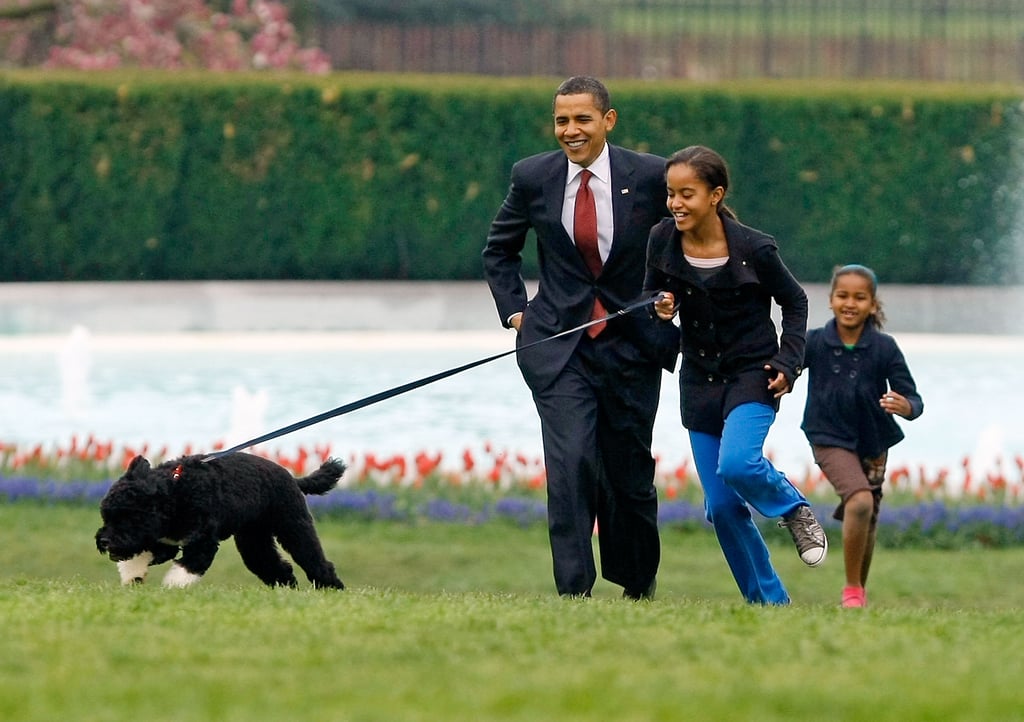 Barack Obama Cute Moments With Sasha and Malia