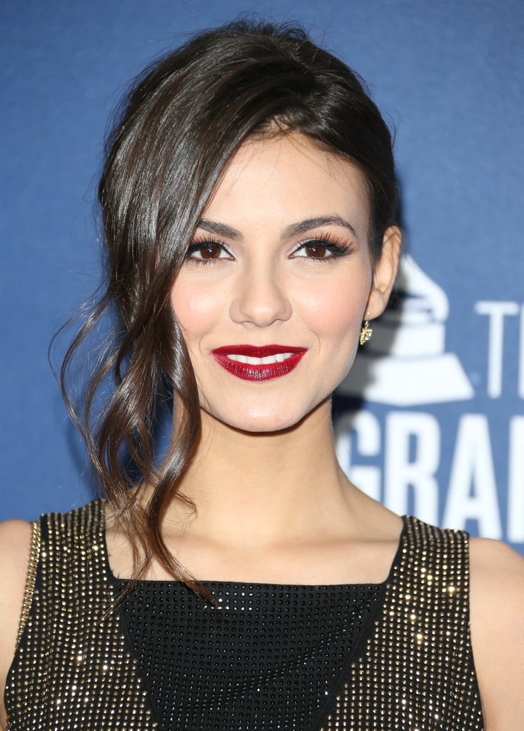 Victoria Justice How to Wear Dark Lipstick POPSUGAR Beauty Photo 3