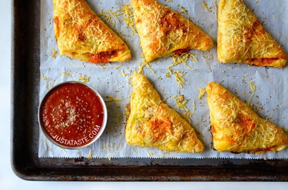 Cheesy Chicken Pizza Pockets