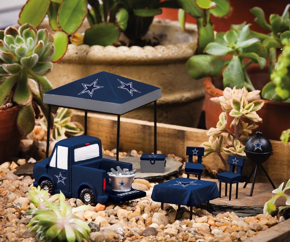 NFL Mini Garden Tailgate Set ($29)