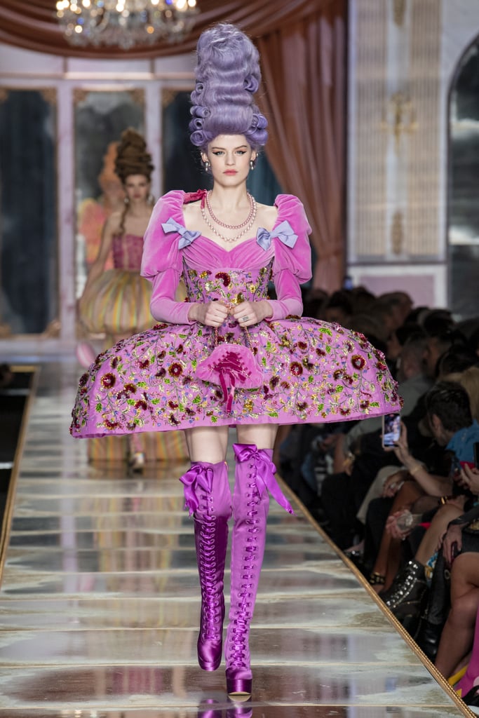 Moschino Fall Collection Moschino S Fall Runway Show At Milan Fashion Week