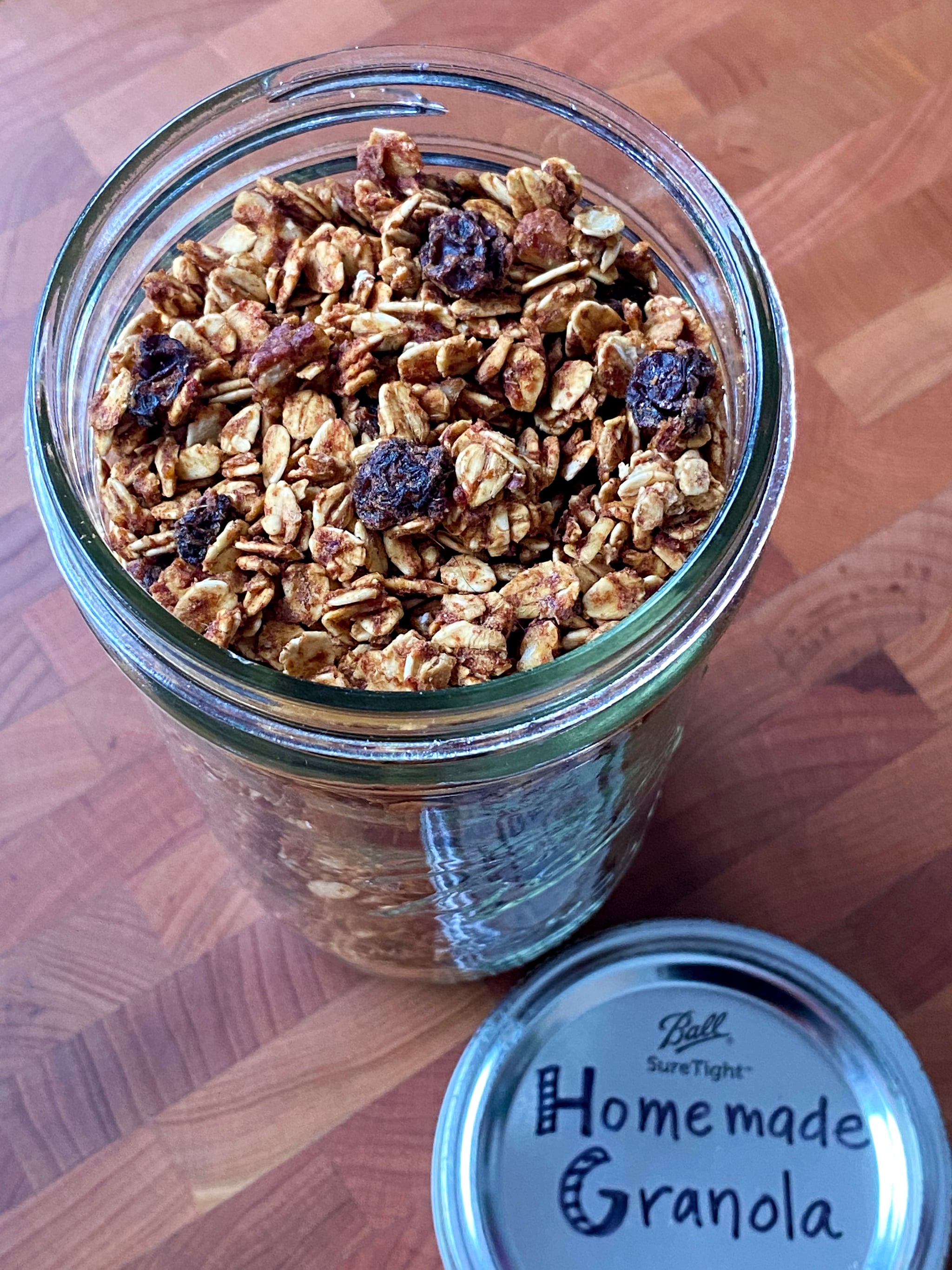 Easy Homemade Granola (Sugar-Free, So Good!)