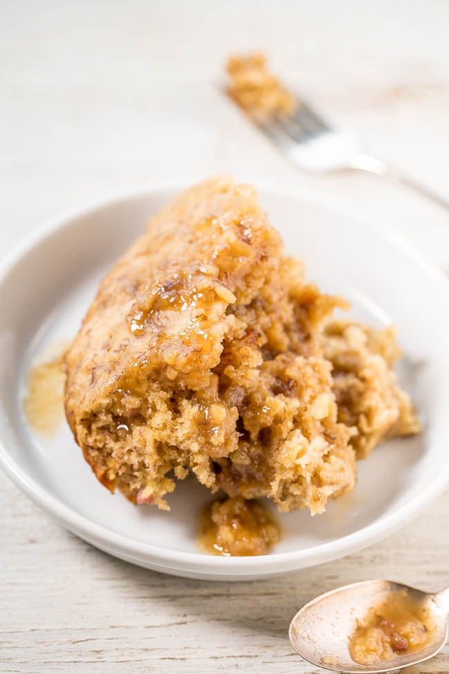 Slow-Cooker Banana Bread Cake With Brown Sugar Sauce