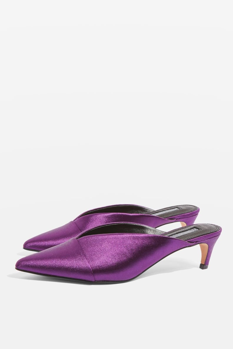 Juliette v-cut mules