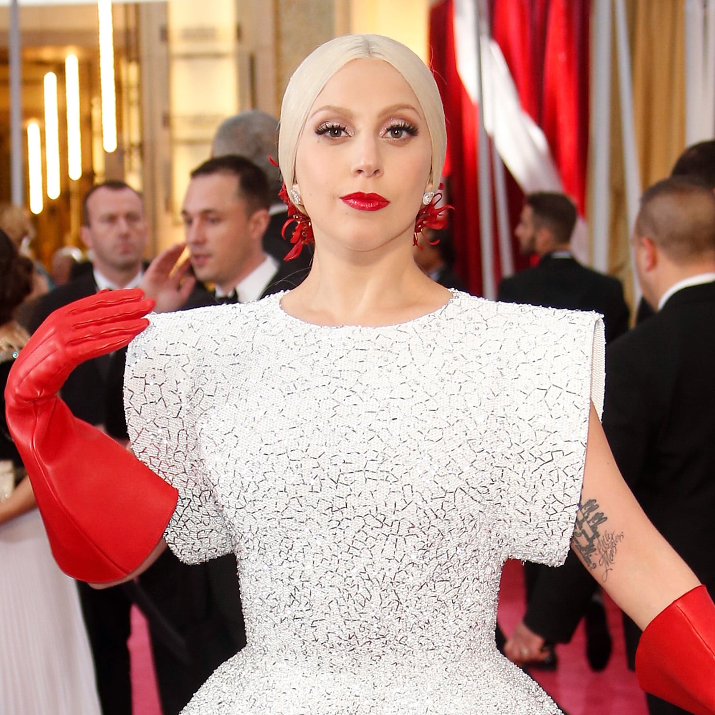 Lady Gaga's Dress at the Oscars 2015 | PS Fashion