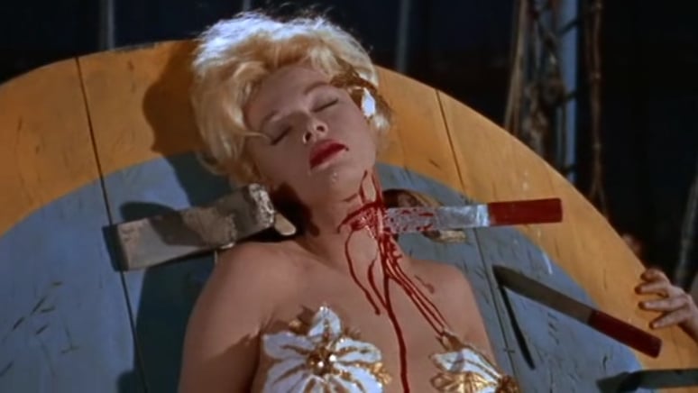 Circus of Horrors (1960)
