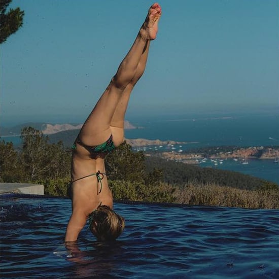 Kate Hudson Doing a Handstand in Water
