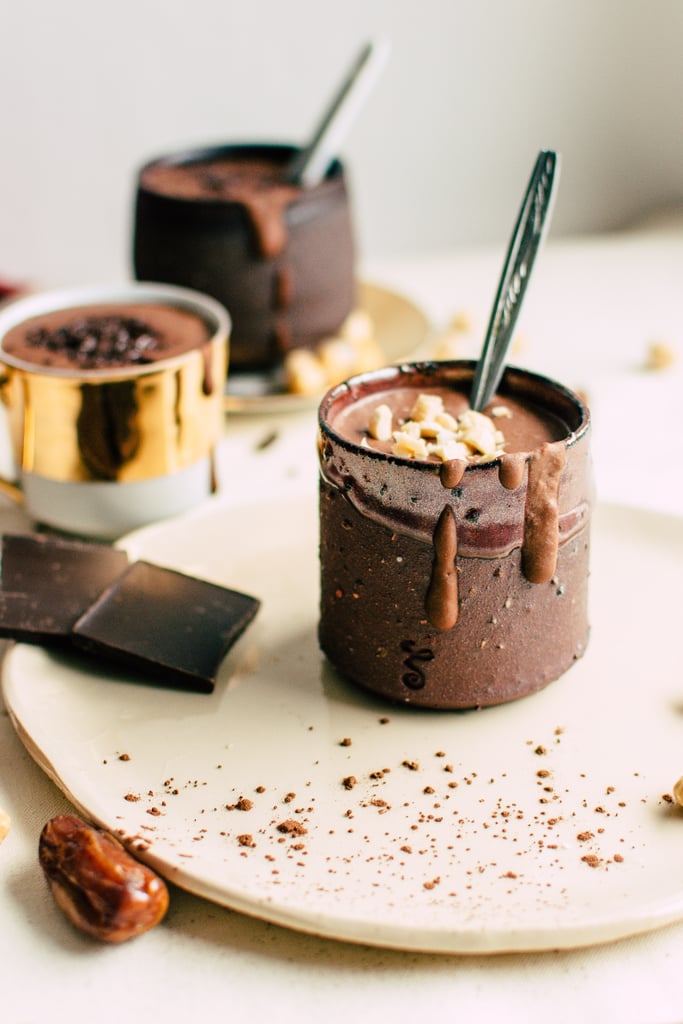 尝试不同的热巧克力食谱,直到你找到你最喜欢的一个。