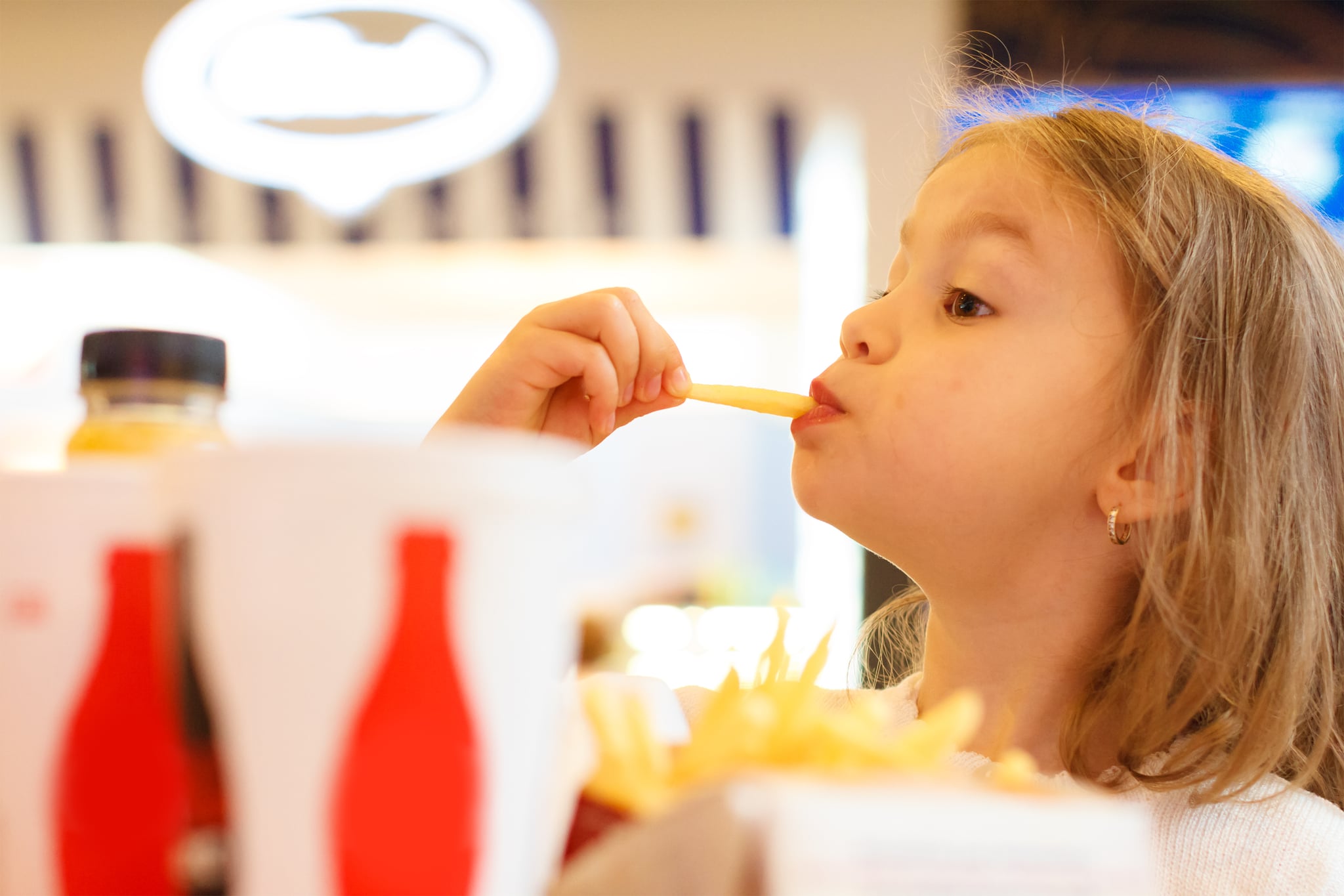Mom Feeds Another Child Fast Food POPSUGAR Family