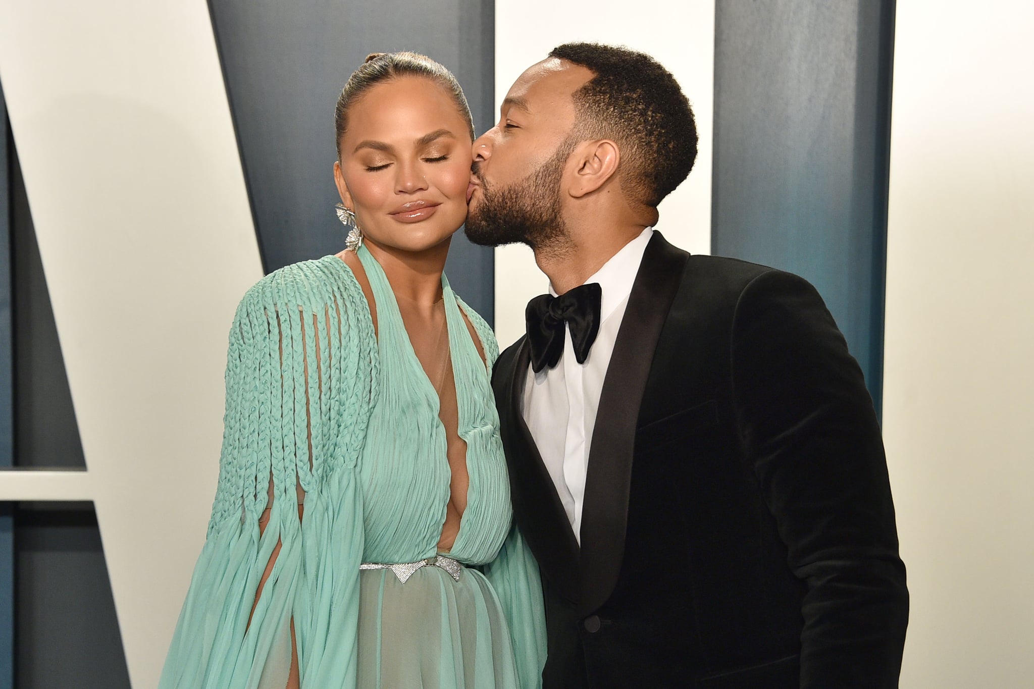 BEVERLY HILLS, CALIFORNIA - FEBRUARY 09: Chrissy Teigen and John Legend attend the 2020 Vanity Fair Oscar Party at Wallis Annenberg Centre for the Performing Arts on February 09, 2020 in Beverly Hills, California. (Photo by David Crotty/Patrick McMullan via Getty Images)