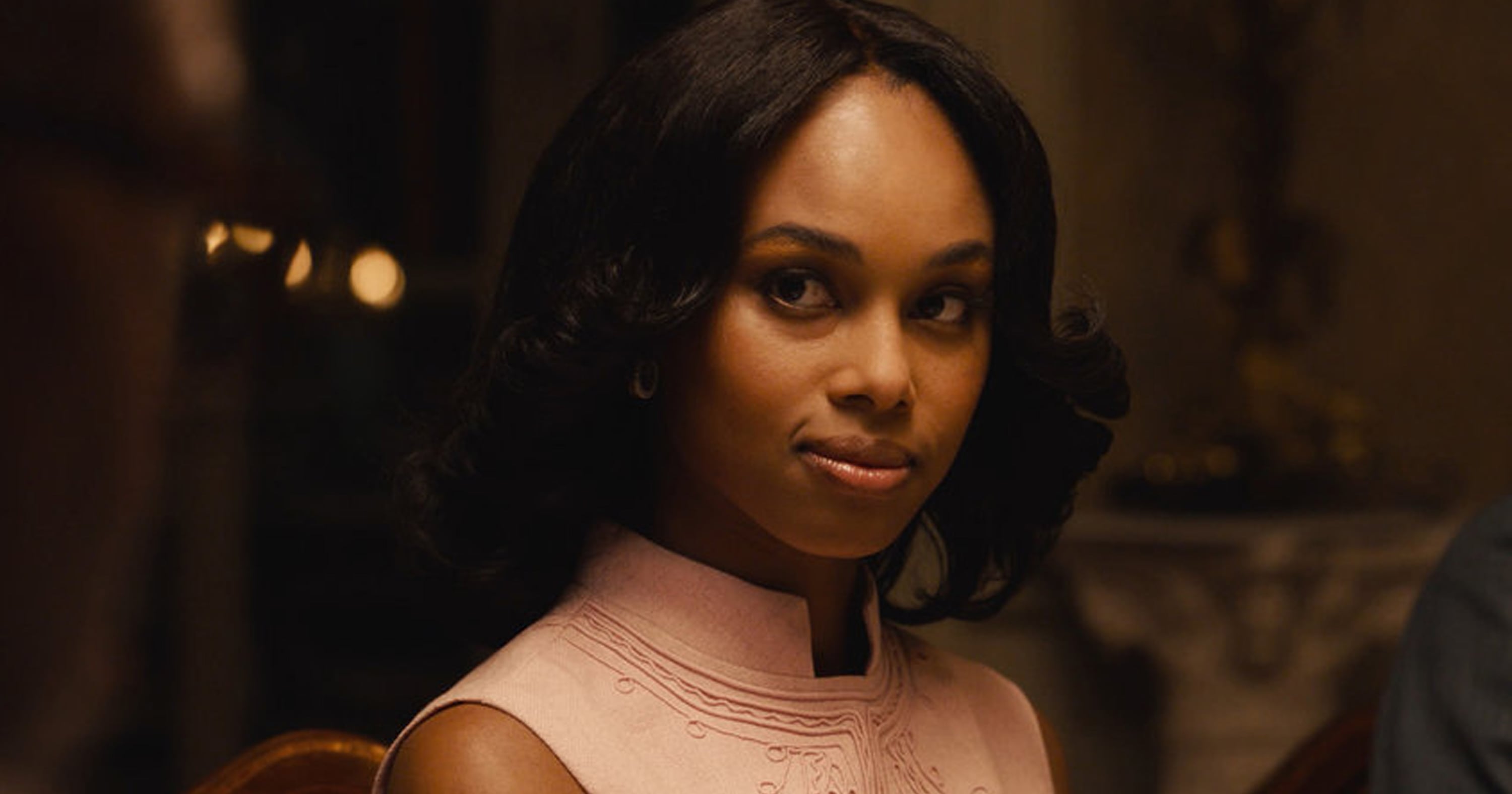 Who Plays Randall's Mom Laurel on This Is Us? POPSUGAR Entertainment