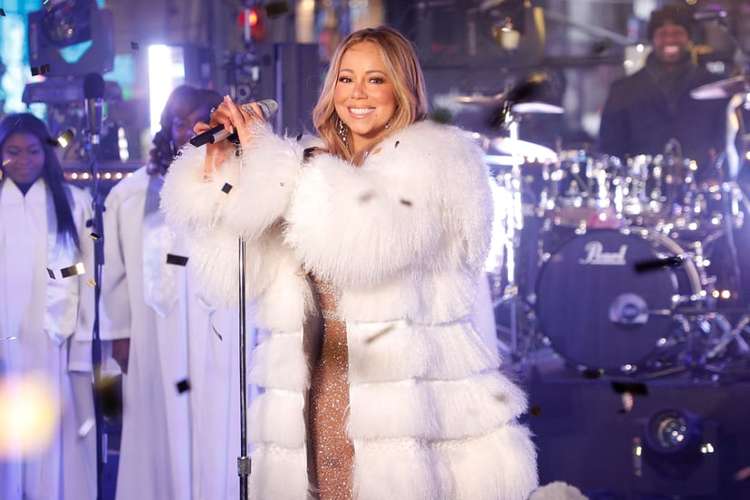 NEW YORK, NY - DECEMBER 31:  Mariah Carey performs during Dick Clark's New Year's Rockin' Eve at Times Square on December 31, 2017 in New York City.  (Photo by Taylor Hill/FilmMagic)