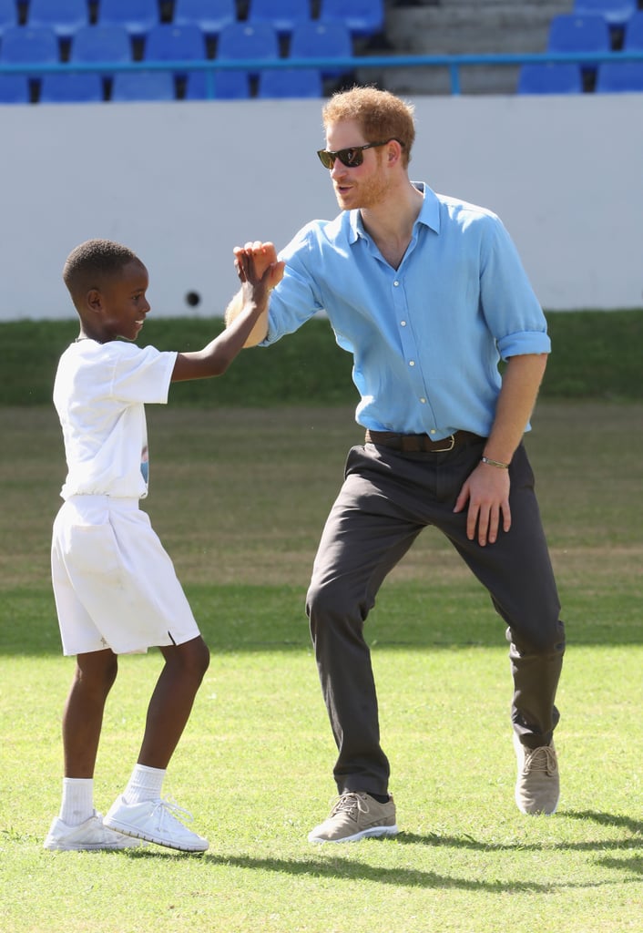 Prince Harry Dancing With Kids in the Caribbean 2016